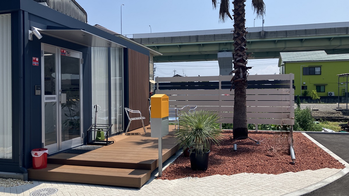 新築事務所のデザインエクステリア ドライガーデン風のオシャレな外構が誕生! 画像